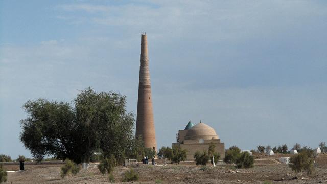 Kutlug Timur Minaret